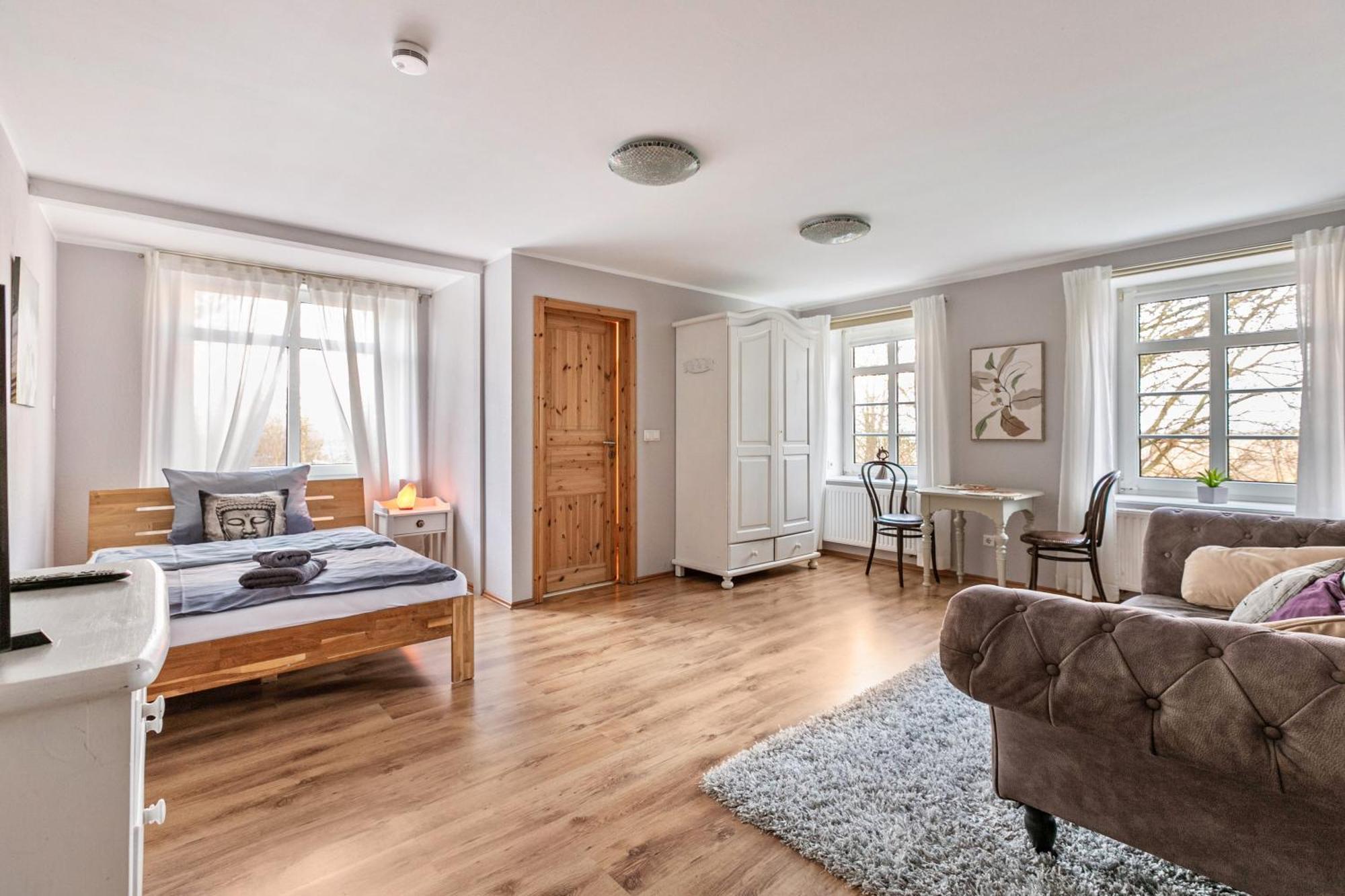 Blauquarz Und Rauchquarz Apartment Reussenkoge Ngoại thất bức ảnh